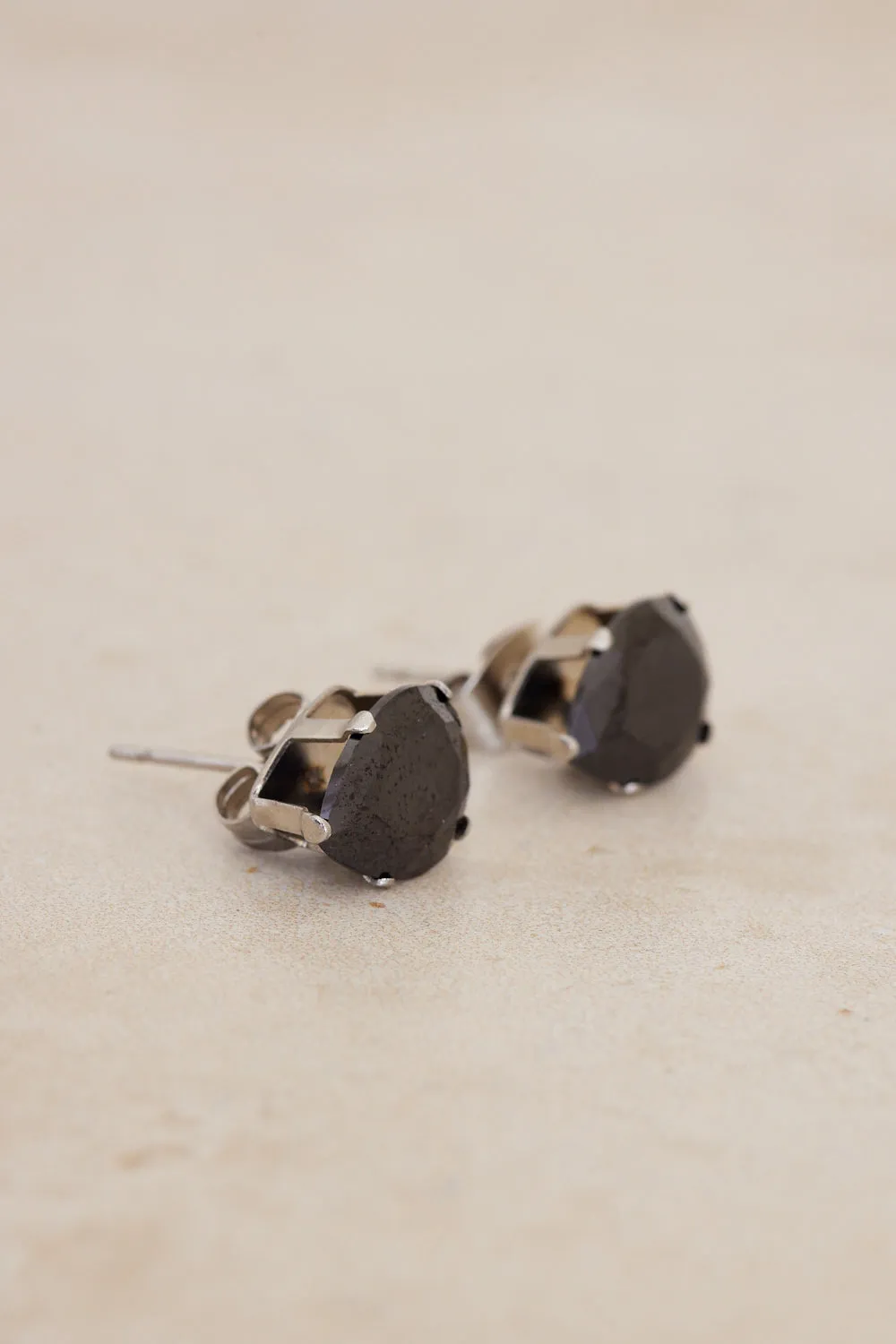 Teardrop Stud Earrings - Onyx Black